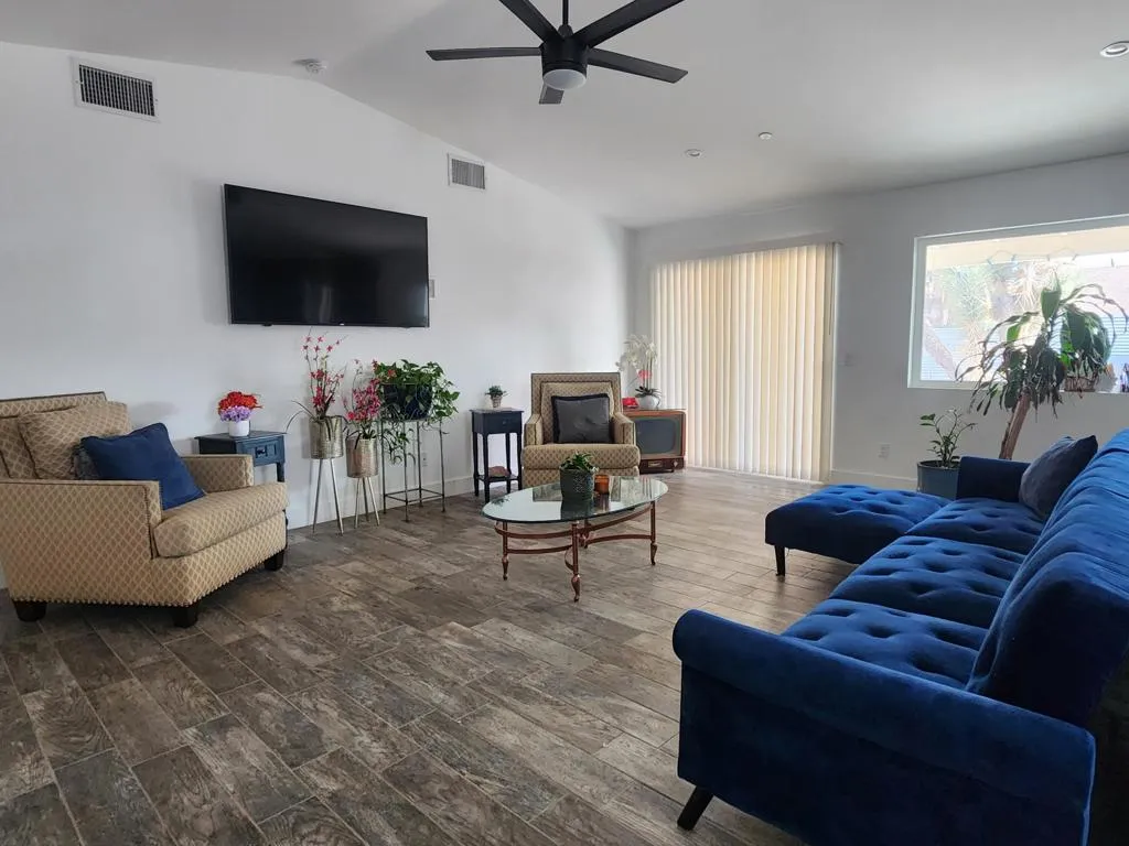 58533 Buena Vista Drive, Yucca Valley, California 92284 home-pic-3